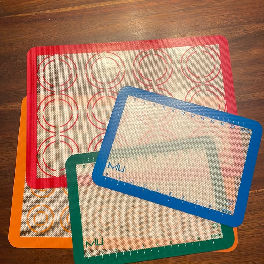 Miu silicon baking mats Set of 4